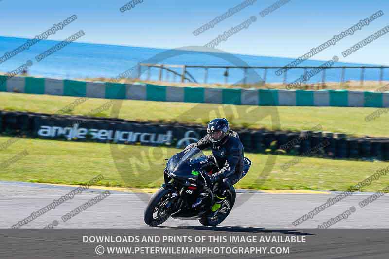 anglesey no limits trackday;anglesey photographs;anglesey trackday photographs;enduro digital images;event digital images;eventdigitalimages;no limits trackdays;peter wileman photography;racing digital images;trac mon;trackday digital images;trackday photos;ty croes